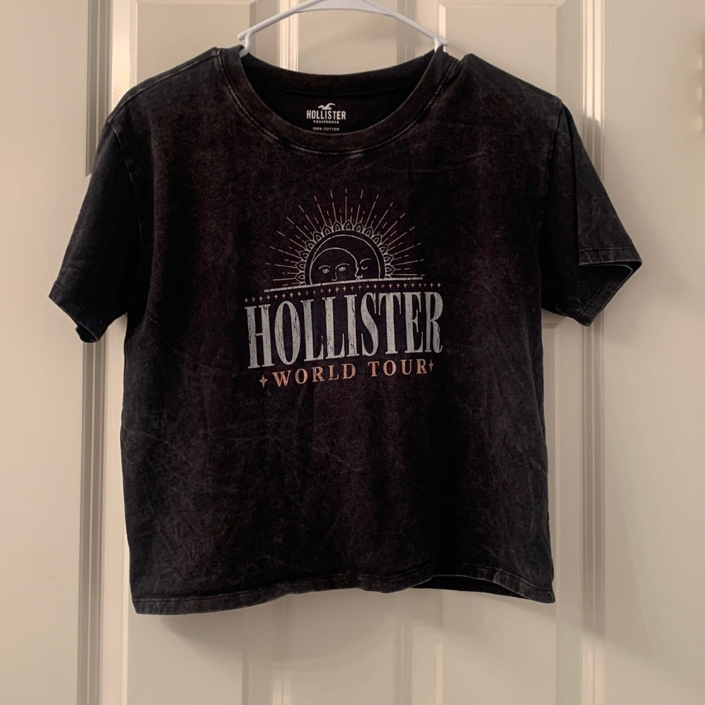 Black Hollister World Tour tee size small